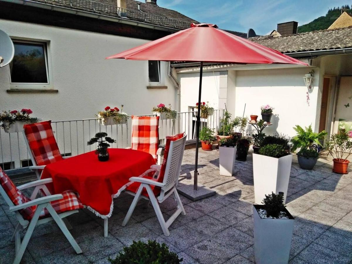 Charming 2-Bed Apartment In Кохем Екстер'єр фото